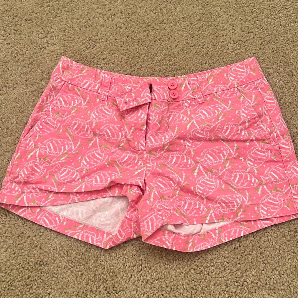 Vineyard vine shorts
